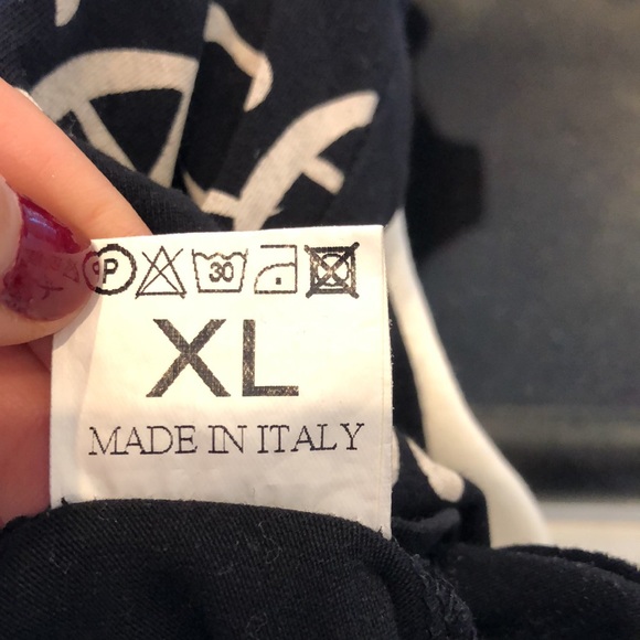 Capri Kid’s XL Black T-shirt - Picture 4 of 4